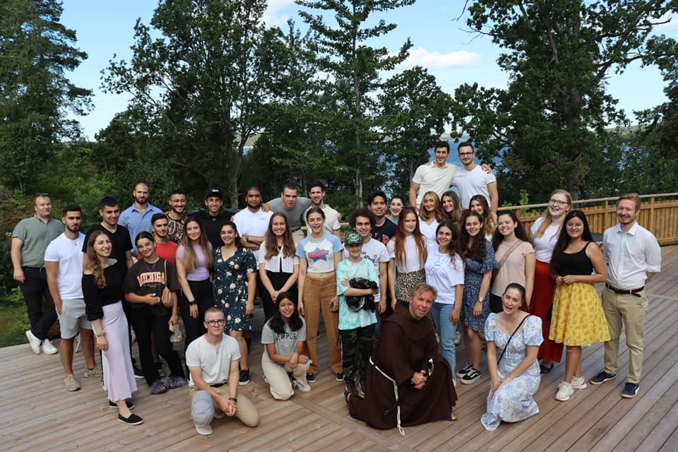 Bilden är tagen från sommarläger 2021 som anordnades av Sveriges Unga Katoliker (SUK)