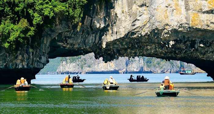 Tour du lịch Hà Nam - Hang Luồn - Ao Dong mang vẻ xinh đẹp vô cùng hấp dẫn
