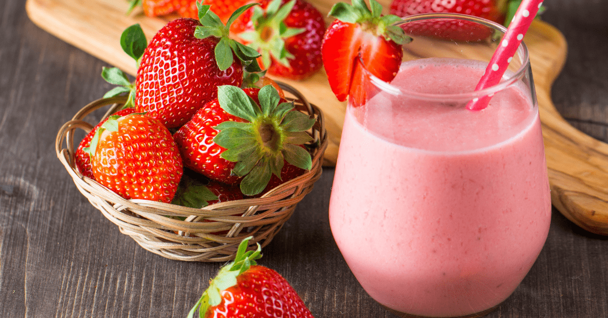 Strawberry Milkshake Without Ice Cream - Insanely Good