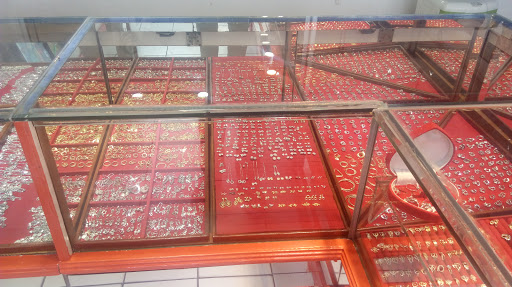 Toko Perhiasan Perak Mega Silver