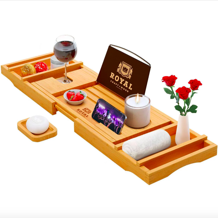 tablette pour déjeuner dans le bain avec emplacement pour verre, serviettes, fleurs, bougies, etc.