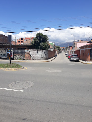 UNIDAD EDUCATIVA REMIGIO ROMERO Y CORDERO - Cuenca