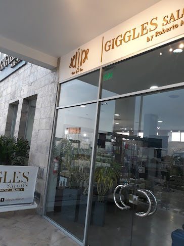 Giggle's Saloon