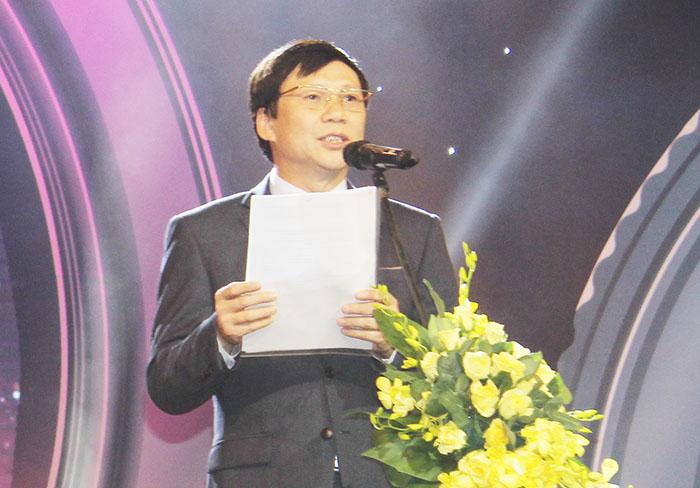 Đồng chí Hồ Quang Lợi - Phó Chủ tịch Thường trực Hội Nhà báo Việt Nam phát biểu tại chương trình.
