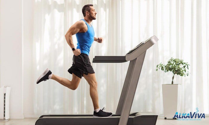 GIẢM ĐAU NHỨC NHANH CHÓNG KHI TẬP THỂ DỤC NHỜ NƯỚC ĐIỆN GIẢI ION KIỀM