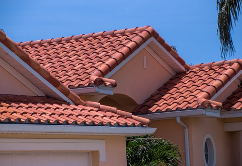 <strong>Ten Benefits of a Tile Roof in St Pete</strong>