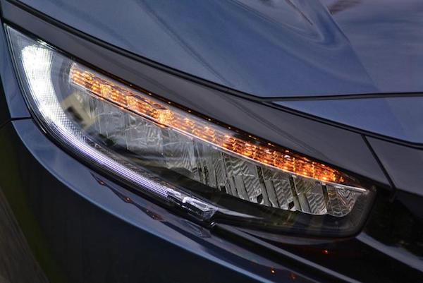 ไฟหน้า Full LED จาก Civic RS