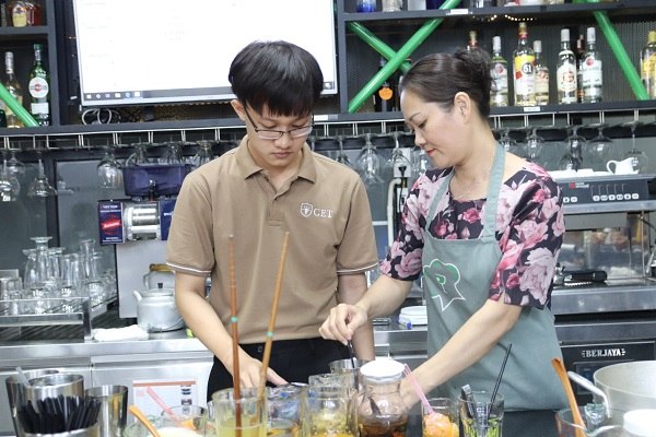 học barista chuyên nghiệp tại trường trung cấp cet