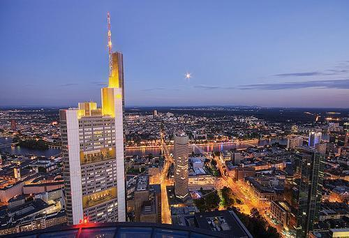 ve may bay di frankfurt