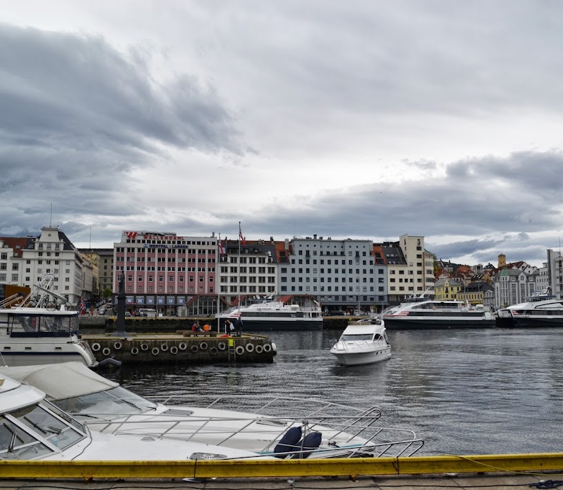 Куда подует ветер, туда и облака: круиз по фьордам на Vision of the Seas, май 2013