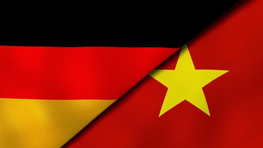 https://www.vietnam-briefing.com/news/wp-content/uploads/2021/01/VN-German-trade.jpg