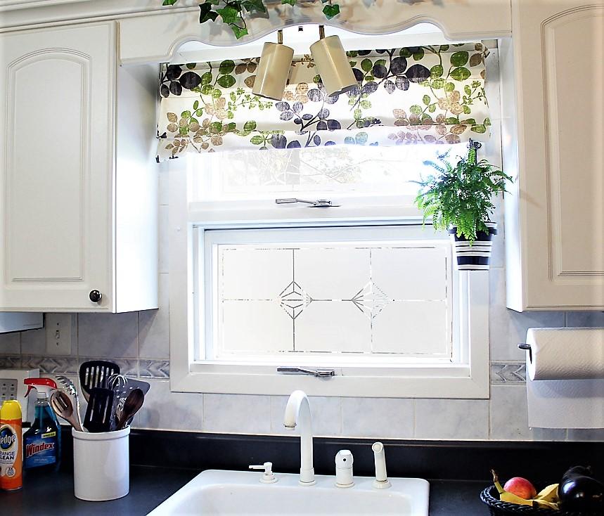 365 Designs: DIY kitchen window makeover with faux frosted glass etching