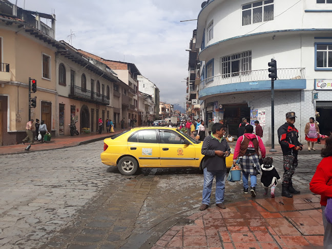 4242+F52, Cuenca, Ecuador