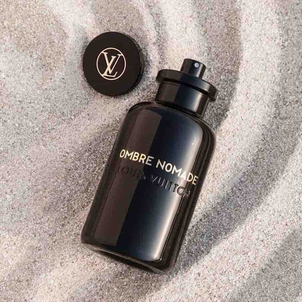 Mùi thơm của LV Ombre Nomade phơi bày rõ nét sự nồng nàn, mạnh mẽ của hương gỗ quý