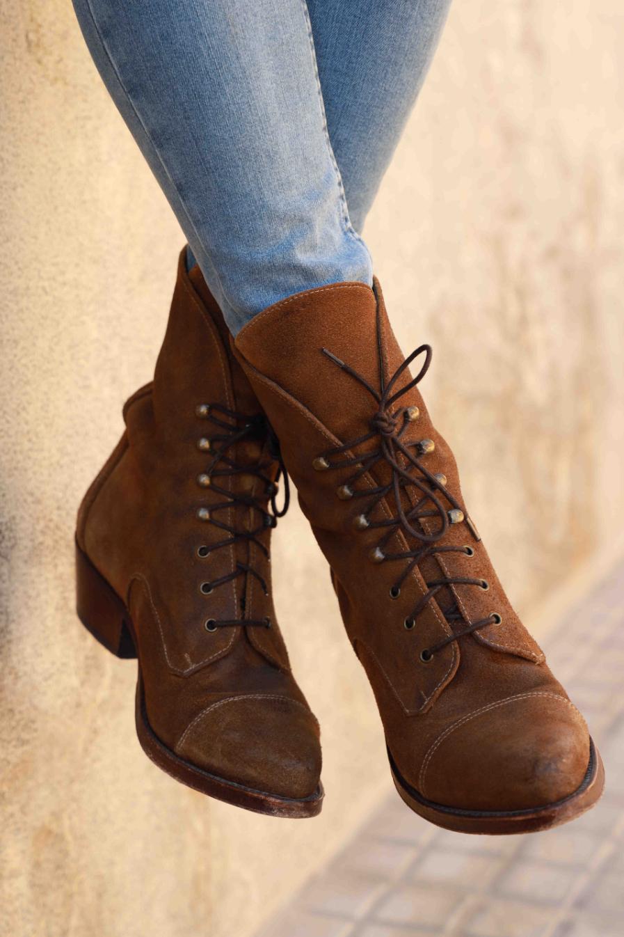 Types of casual boots