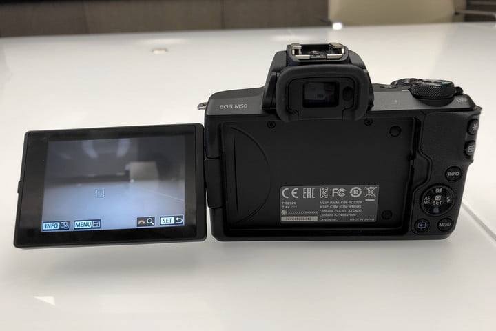 Canon M50 - visao traseira