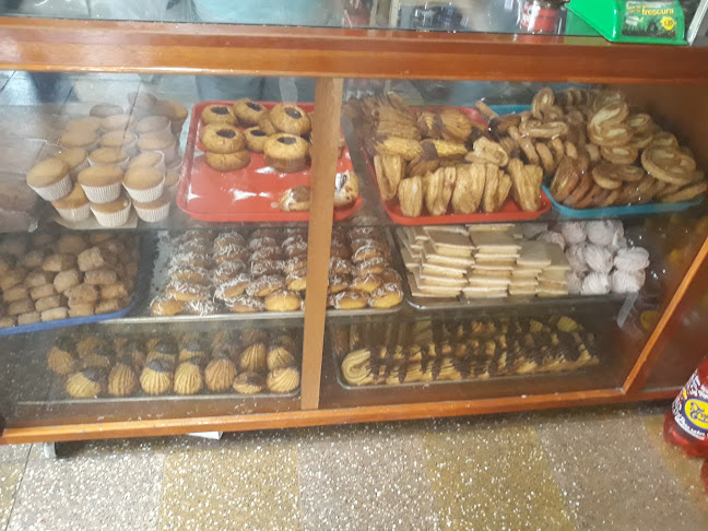 Panadería Y Pastelería Bravo - Cuenca