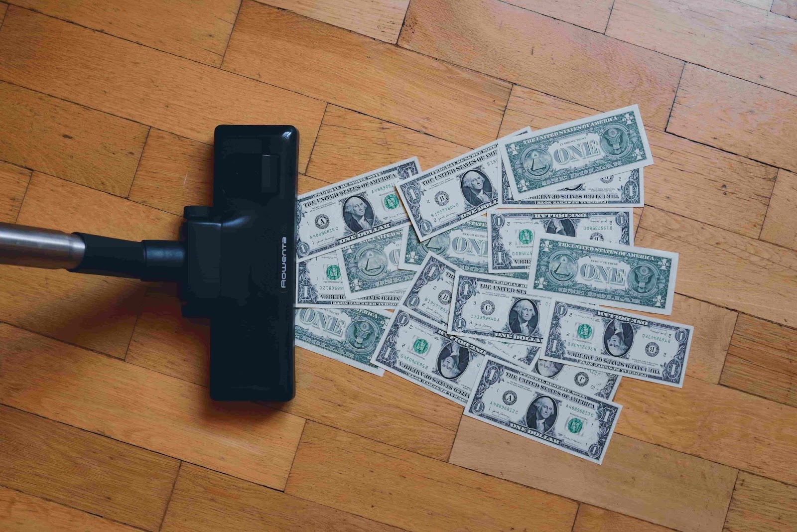 vacuum money on the floor
