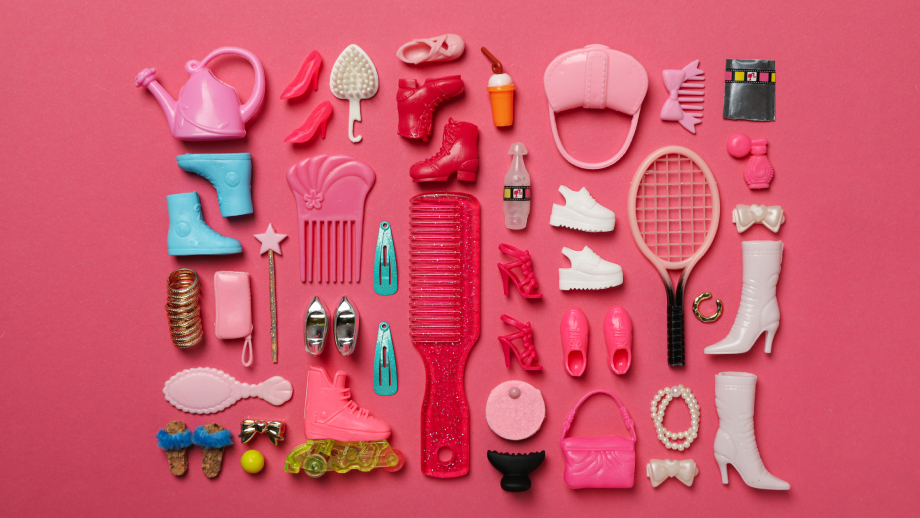 Barbie Vs. Baby Dolls who has the better accessories? Barbie has accessories for sports, fashion and beauty