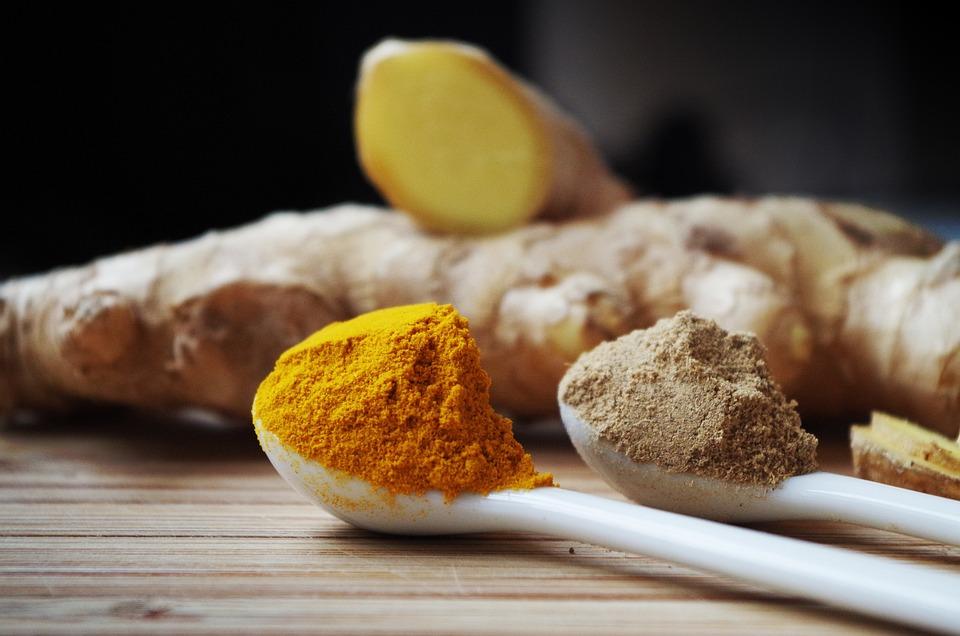 https://pixabay.com/photos/spices-herbs-food-ginger-powder-1191945/