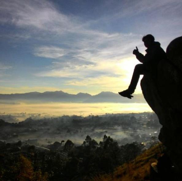 Image result for gambar gunung batu lembang