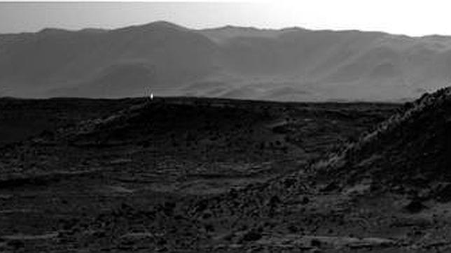 ¿Qué es esa «luz brillante» fotografiada por el Curiosity en Marte?