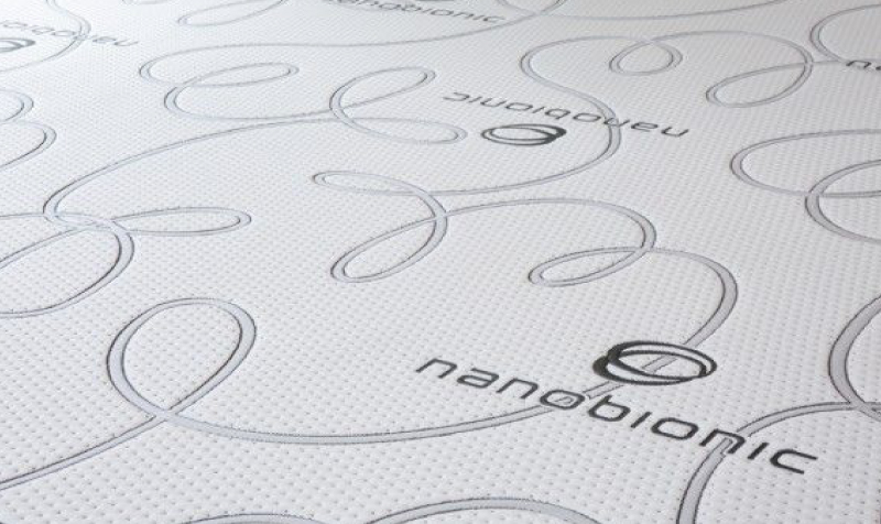 Lớp áo nệm cao su Dunlopillo World Pure với thiết kế thông hơi tạo sự thoáng mát cho nệm
