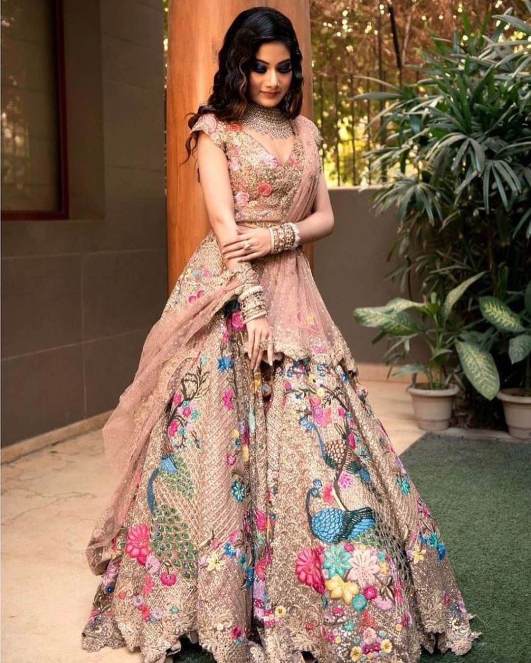 21 Designer Lehengas For Bride From Sabyasachi 2023!