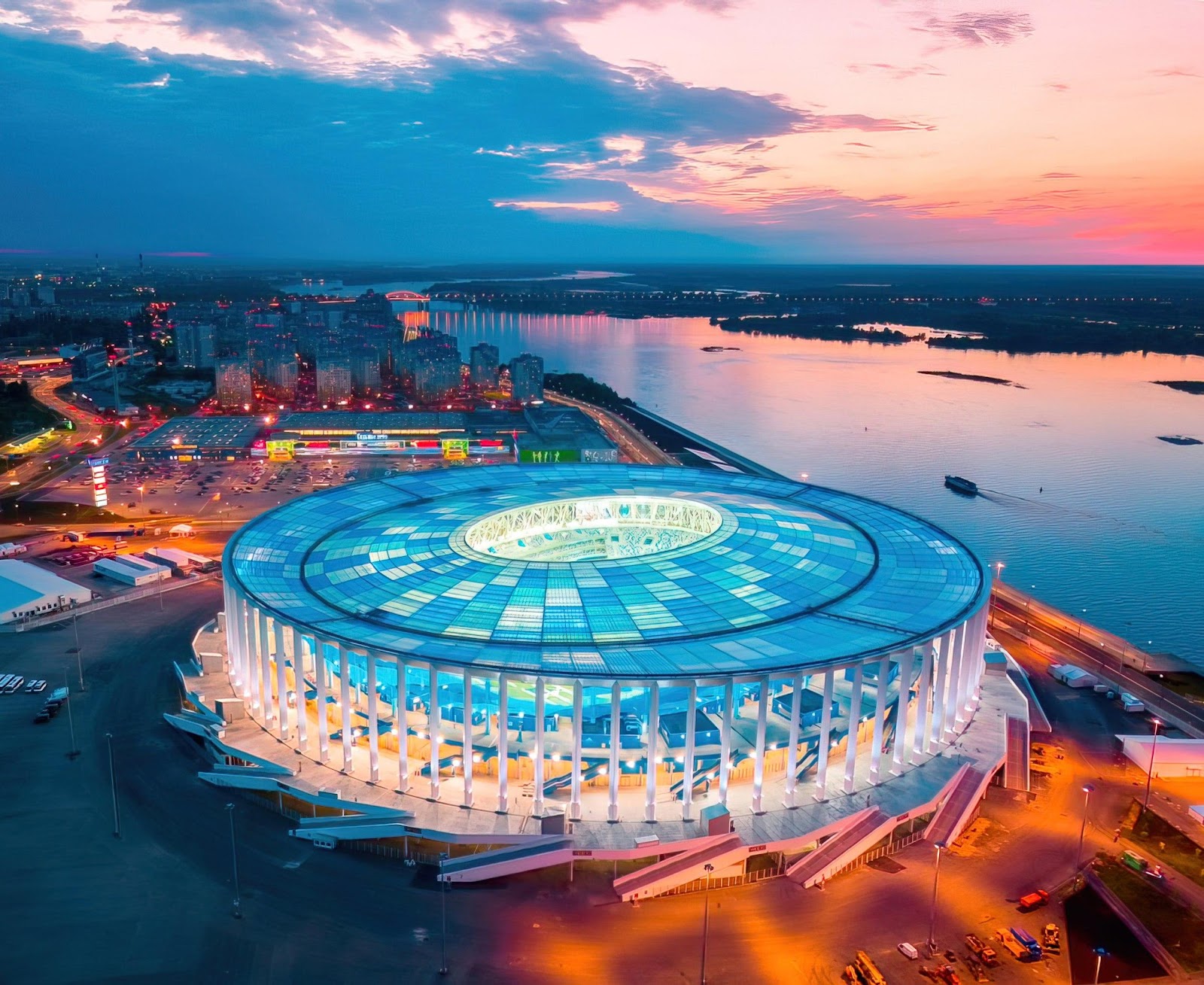 Вид с высоты птичьего полёта на стадион Нижний Новгород