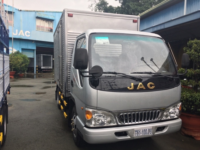 jac 2.4t-màu bạc.jpg