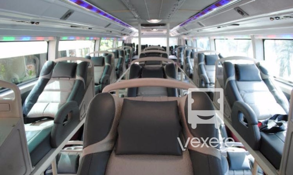 Nội thất xe Cẩm Vân đi Đà Nẵng từ Sài Gòn