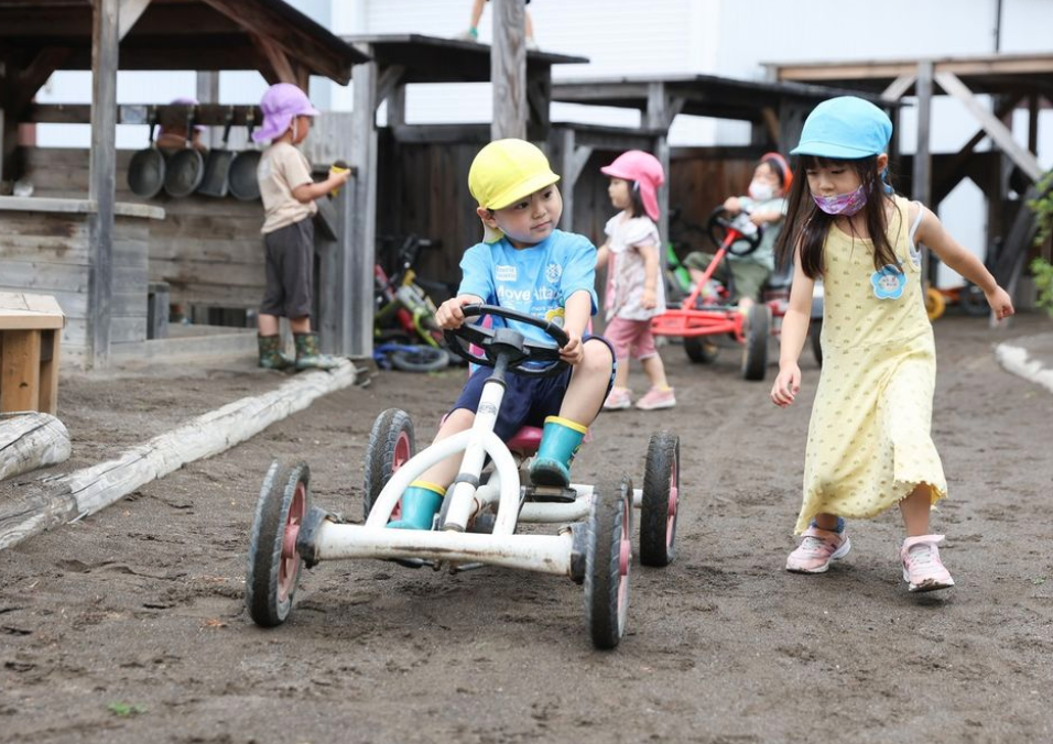 ④園庭の専門家によるアドバイスで安全な設計