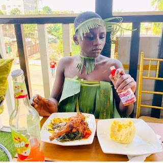Jato sonita with a plate of Kati Kati on a table