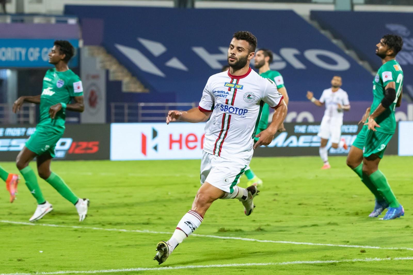 Hugo Boumous scored the second goal for the Mariners 