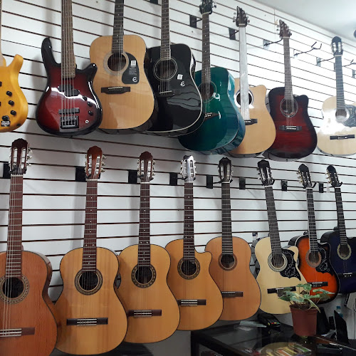 Opiniones de González Marruffo en Miraflores - Tienda de instrumentos musicales