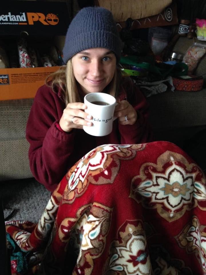 A person holding a cup
Description automatically generated with medium confidence