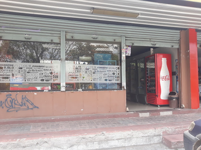Opiniones de Panadería y Pastelería Delieatessen en Quito - Panadería