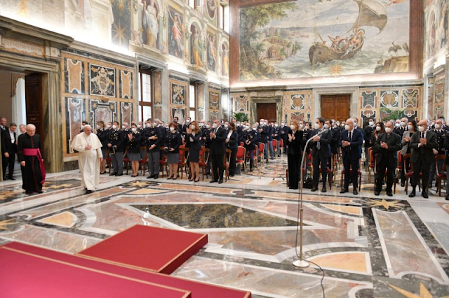 Diễn từ trước các giám đốc và nhân viên của Phòng An ninh Công cộng tại Vatican