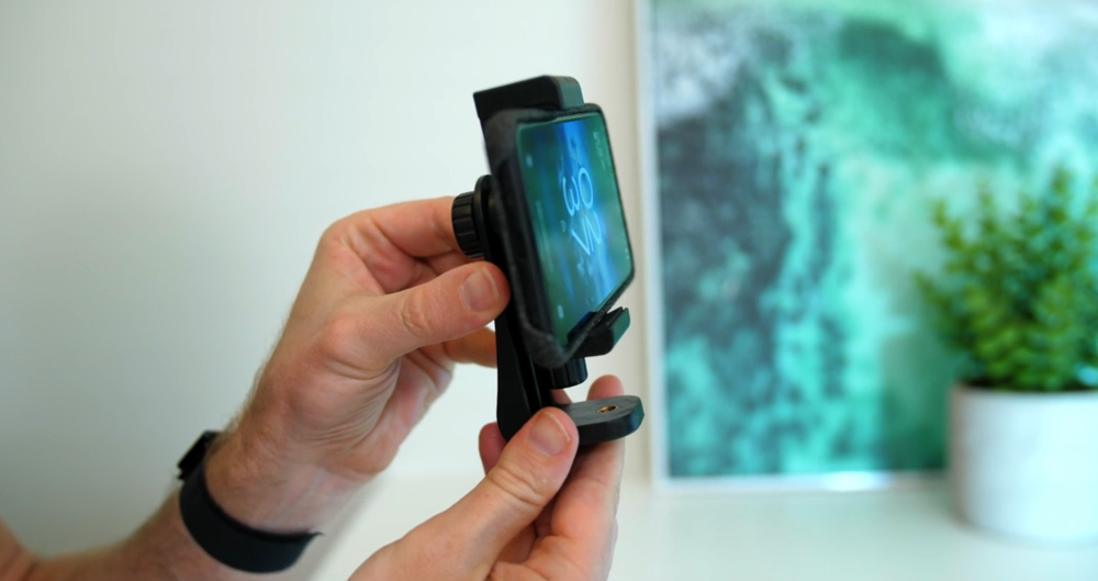 Whether you’re filming with iPhone or filming with Android, this is an awesome mounting option