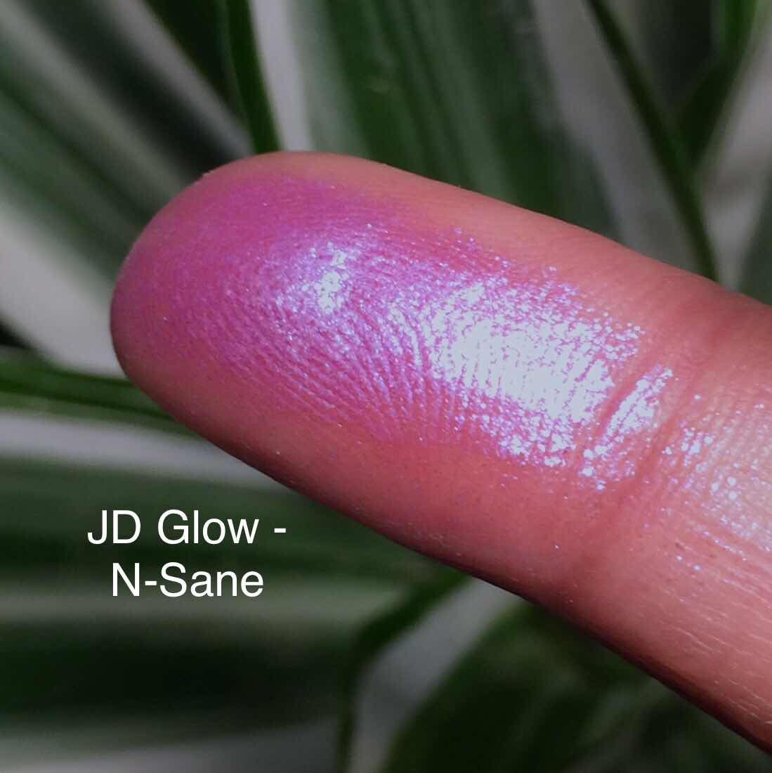 JDGlow NSane finger swatch