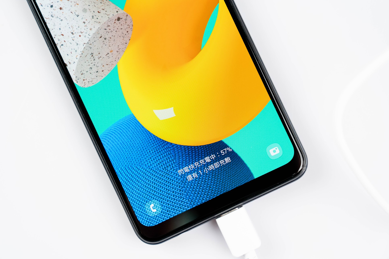 越級體驗！Samsung Galaxy M32 開箱評測 評價 優缺點｜4G + 4G 雙卡雙待、90HZ 螢幕、Super AMOLED、25W 快充、規格對比 Galaxy M12、三星手機 便宜｜科技狗 - Galaxy, M32, PTT, Samsung, Samsung Galaxy M32, 三星, 三星手機, 台灣三星, 平價手機, 手機, 開箱上手, 體驗 - 科技狗 3C DOG