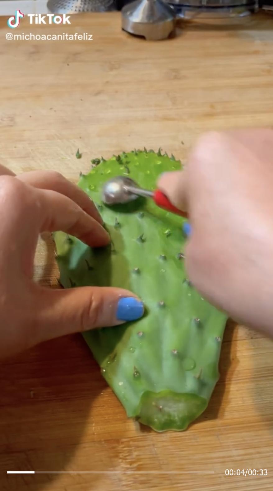 How to peel nopales the easy way 