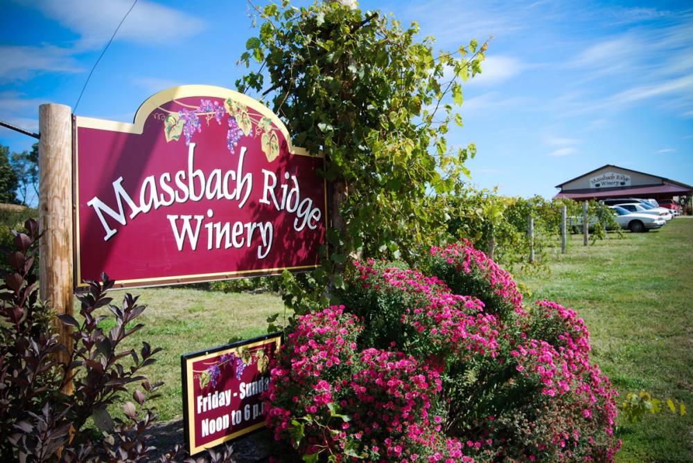 Massbach Ridge Winery and best wineries near Chicago
