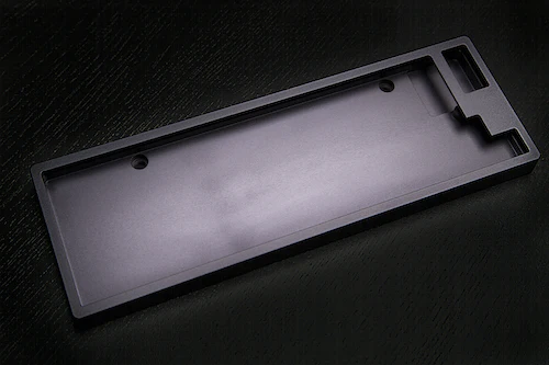 To build your own gaming keyboard the first thing that needs to be selected is the size and material of the casing. 