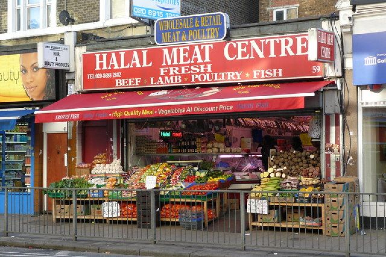 A halal meat shop. [Source: Peter Trimming/Wikimedia Commons]