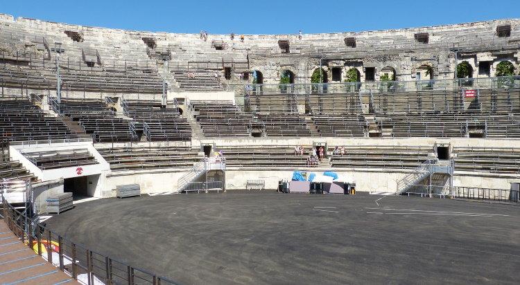 nimes 2