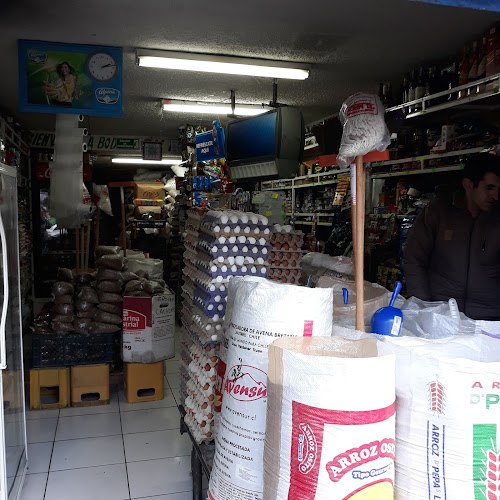 Opiniones de Minimarket La Economía en Quito - Tienda de ultramarinos