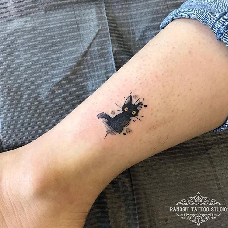 ลายสักอนิเมะเล็กๆ 03