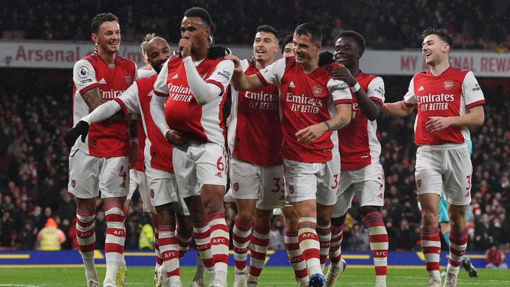 Arsenal đang bay cao trở lại