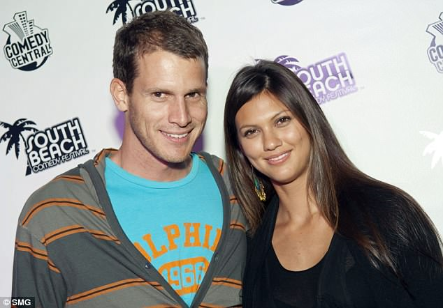 Daniel Tosh Family and Relationships